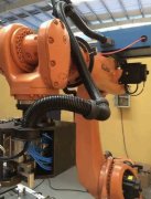 KUKA機器人KR360連接線維修步驟