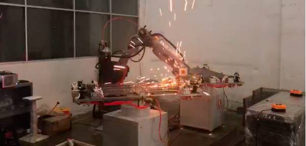 ΢ܣAIӵӲƼ(chung)I(y)F