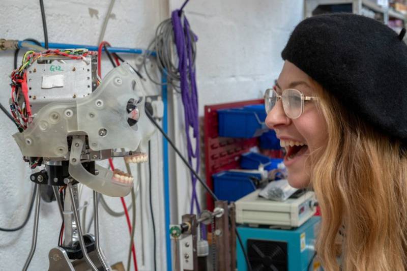 來認識下機器人界的畢加索