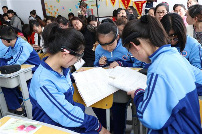 BrainCo俞雷:腦機(jī)接口領(lǐng)域一定會(huì)誕生Google一樣偉大的公司