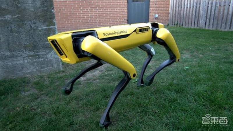 波士頓動力搶戲亞馬遜大會,首款商用機器人Spot年底前上市