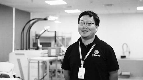 四問正“走紅”的智能機(jī)器人