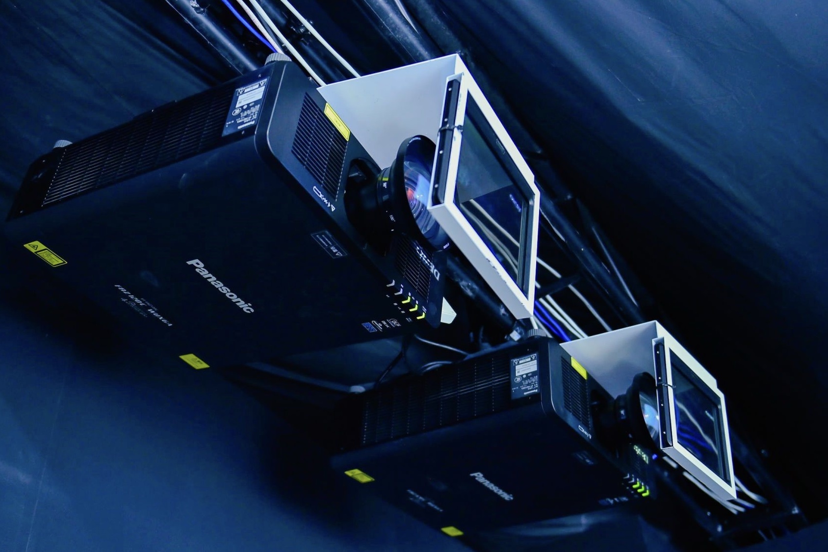 ΘPanasonicͶӰQ2019 IAAPA