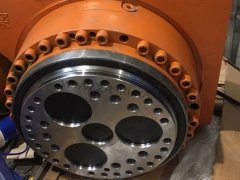 庫卡機器人減速器漏油故障維修