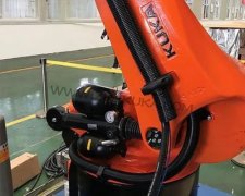 庫(kù)卡KUKA機(jī)器人GA16平衡缸斷裂維修